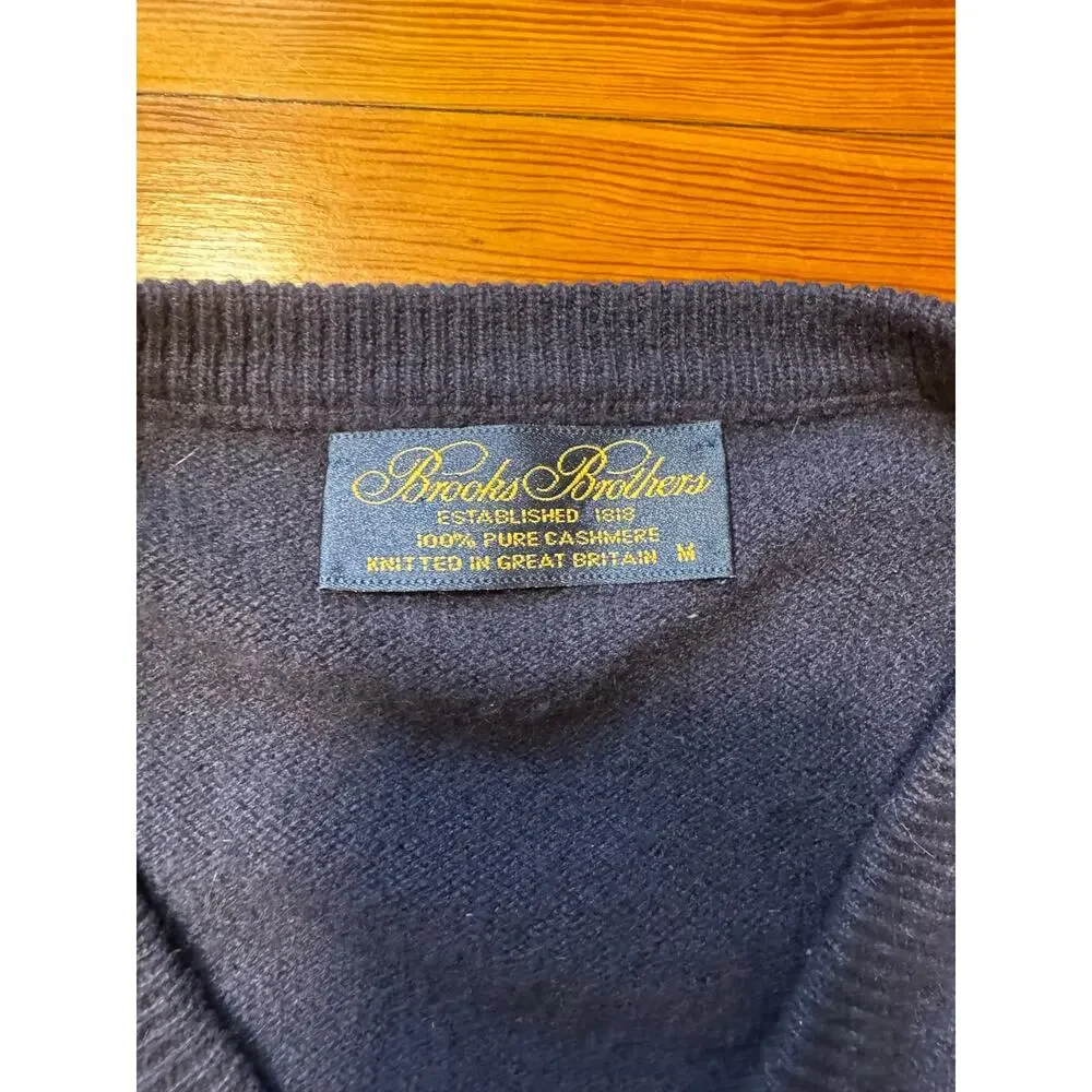 Brooks Brothers Men’s Cashmere V-Neck Sweater